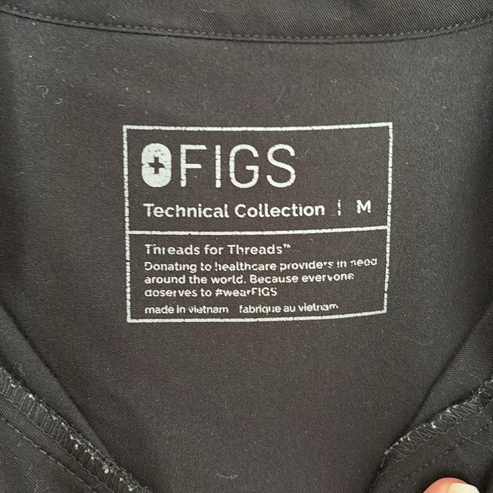 Figs Rafaela Top - Picture 2 of 2